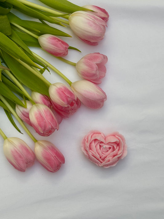 Kerze flower heart